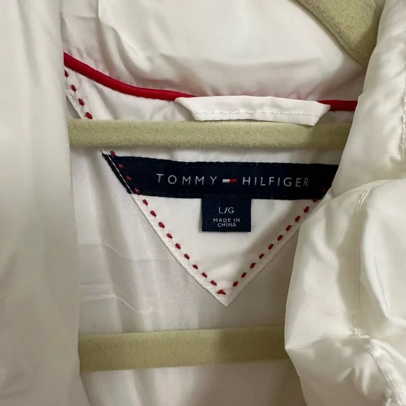 Tommy Hilfiger Women's Ivory Puffer Vest - Picture 4 of 5